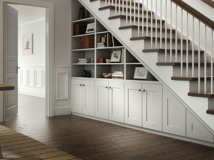 Feature storage wall