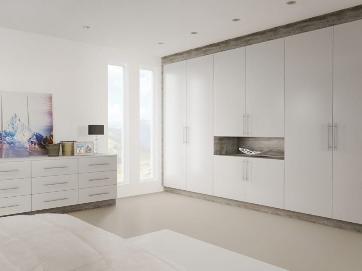 Bespoke fitted wardrobe by DTR Customs, Nottingham